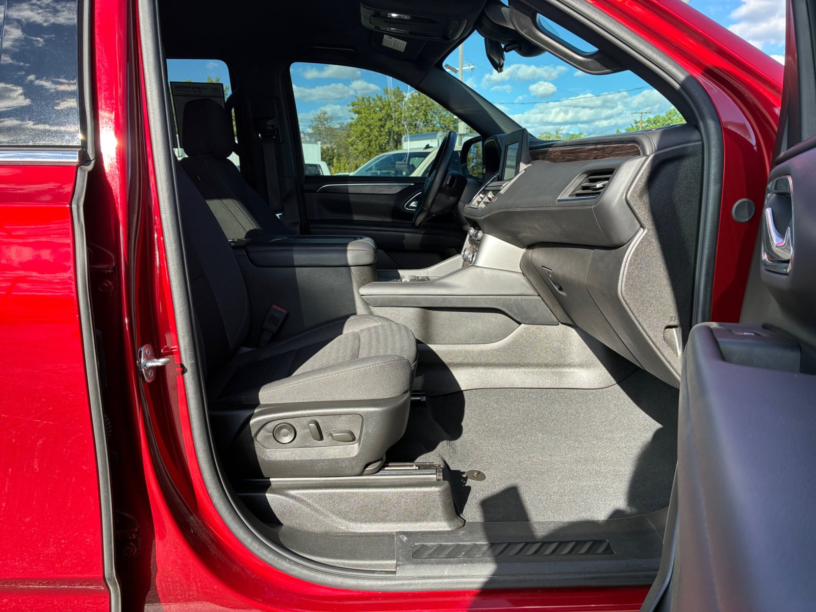 Used 2024 Chevrolet Tahoe LS w/ Driver Alert Package AWD/4WD image 29