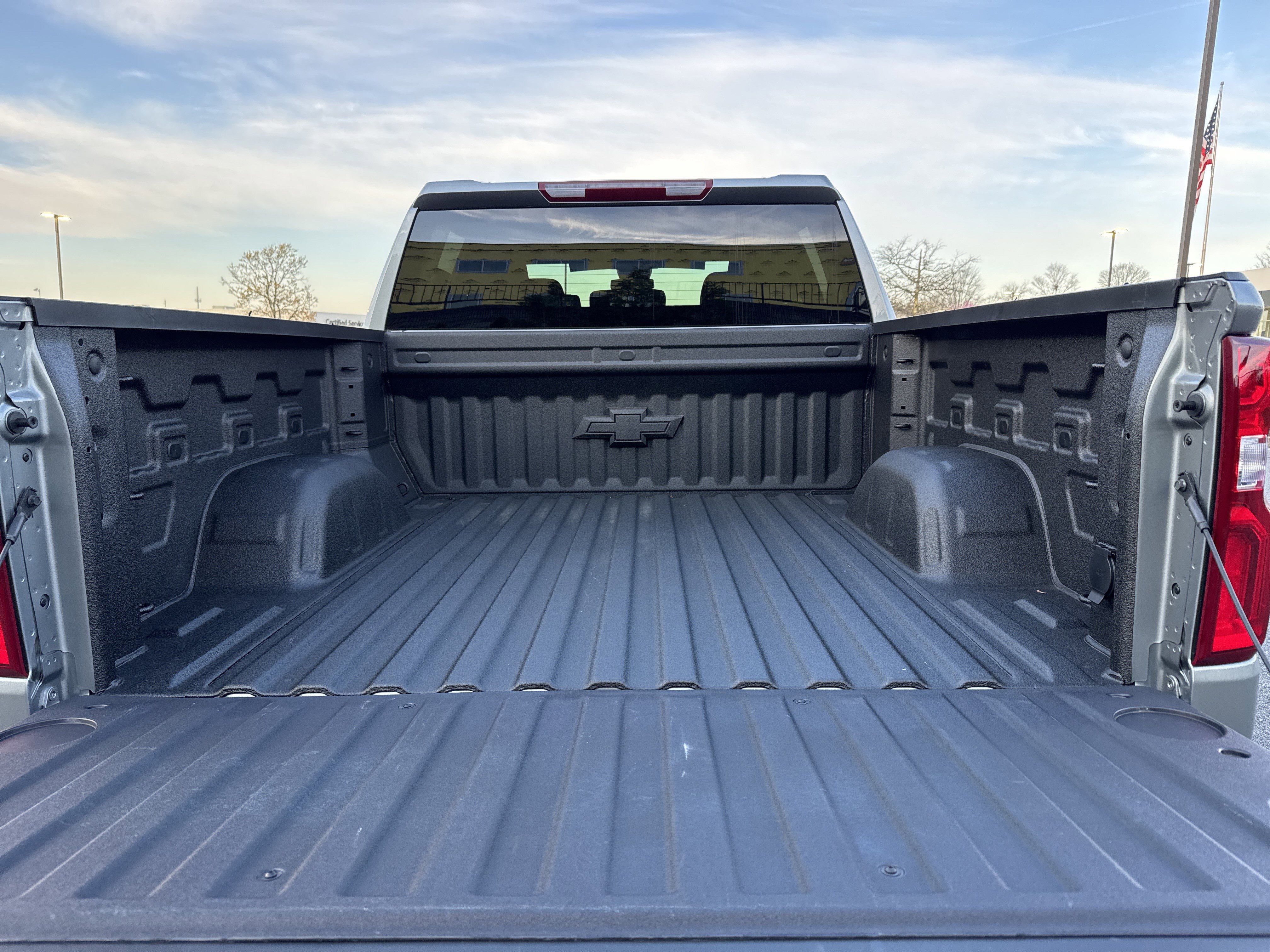 Used 2026 Chevrolet Silverado 1500 RST w/ RST Select Package image 31