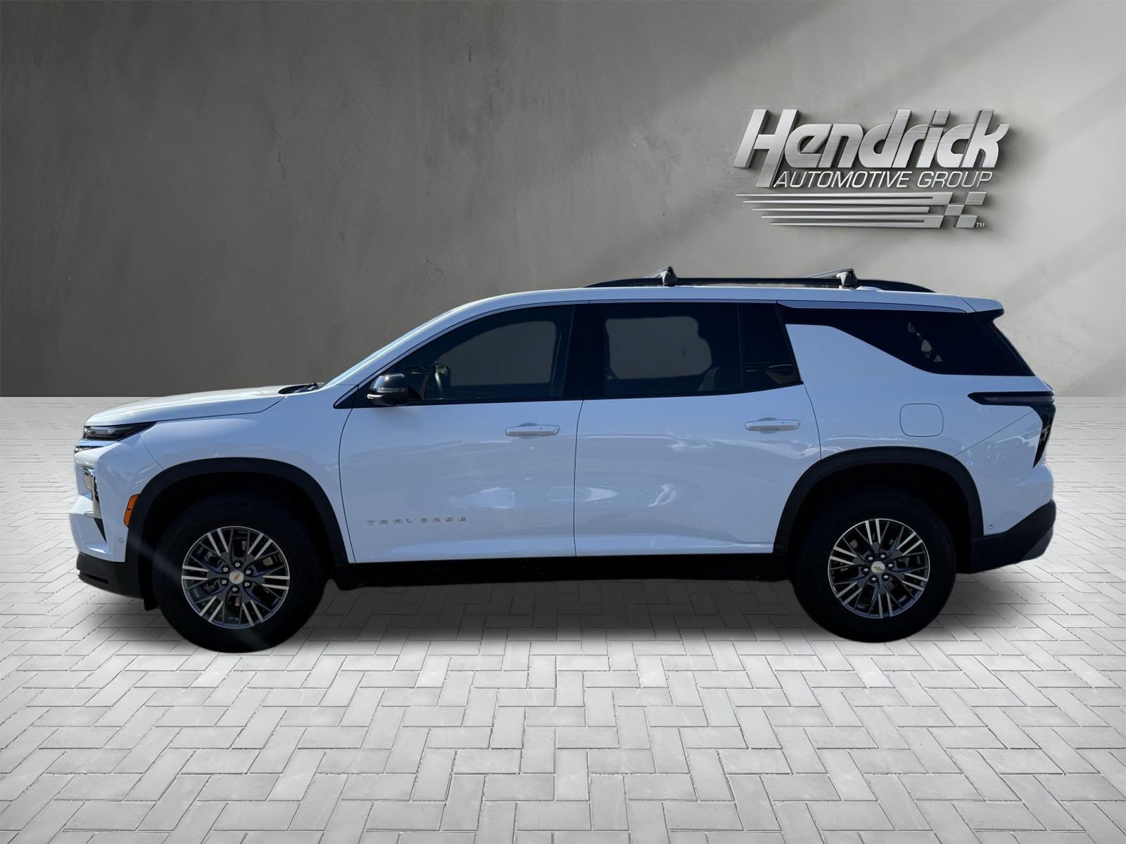 Used 2025 Chevrolet Traverse LT w/ Enhanced Driving Package FWD image 7