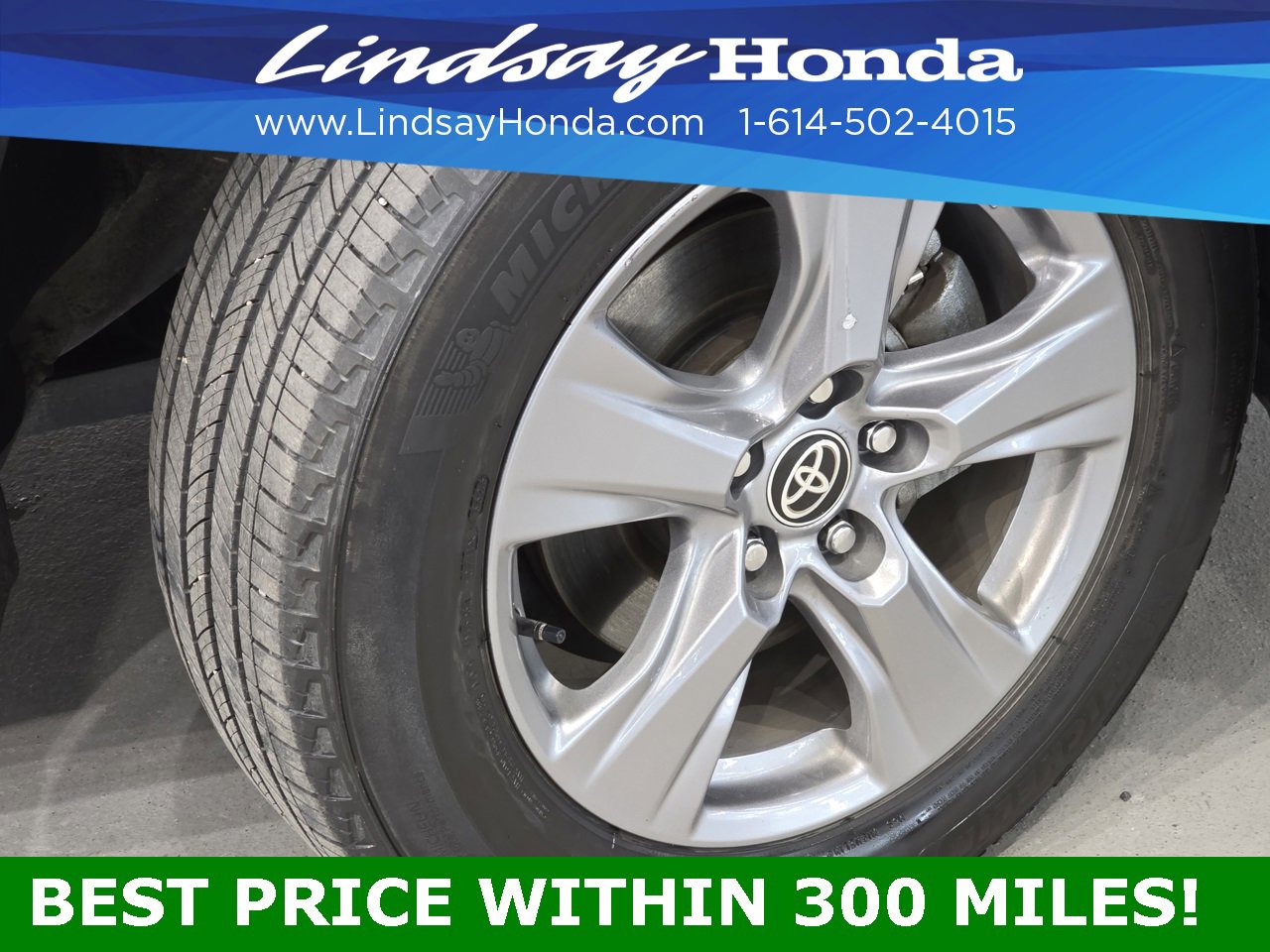 Used 2023 Toyota RAV4 XLE image 24