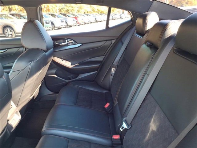 Used 2021 Nissan Maxima SR w/ Sport Mat Group image 6
