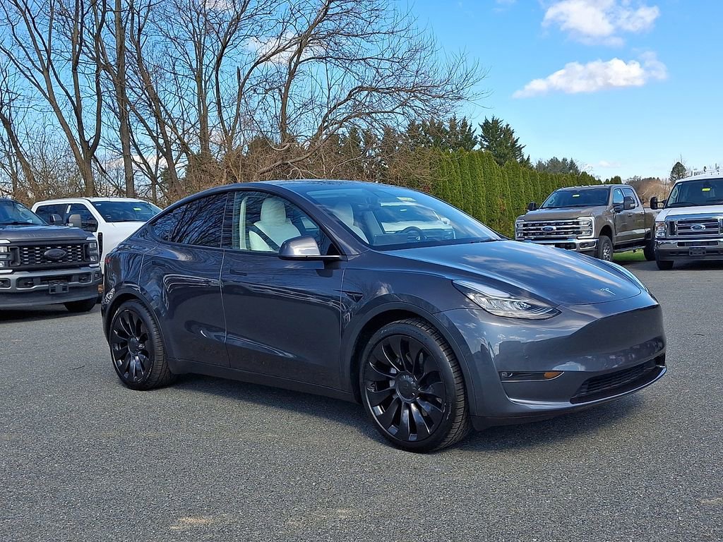 Used 2021 Tesla Model Y Long Range image 1