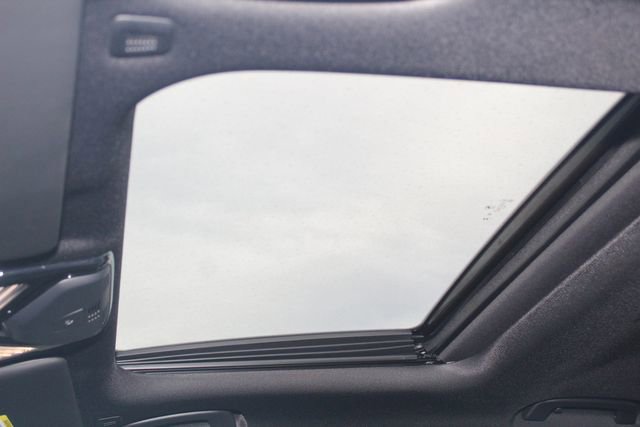 New 2026 BMW 330i xDrive 330i xDrive w/ M Sport Package image 22