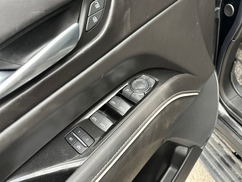 Used 2024 Cadillac Escalade V image 11