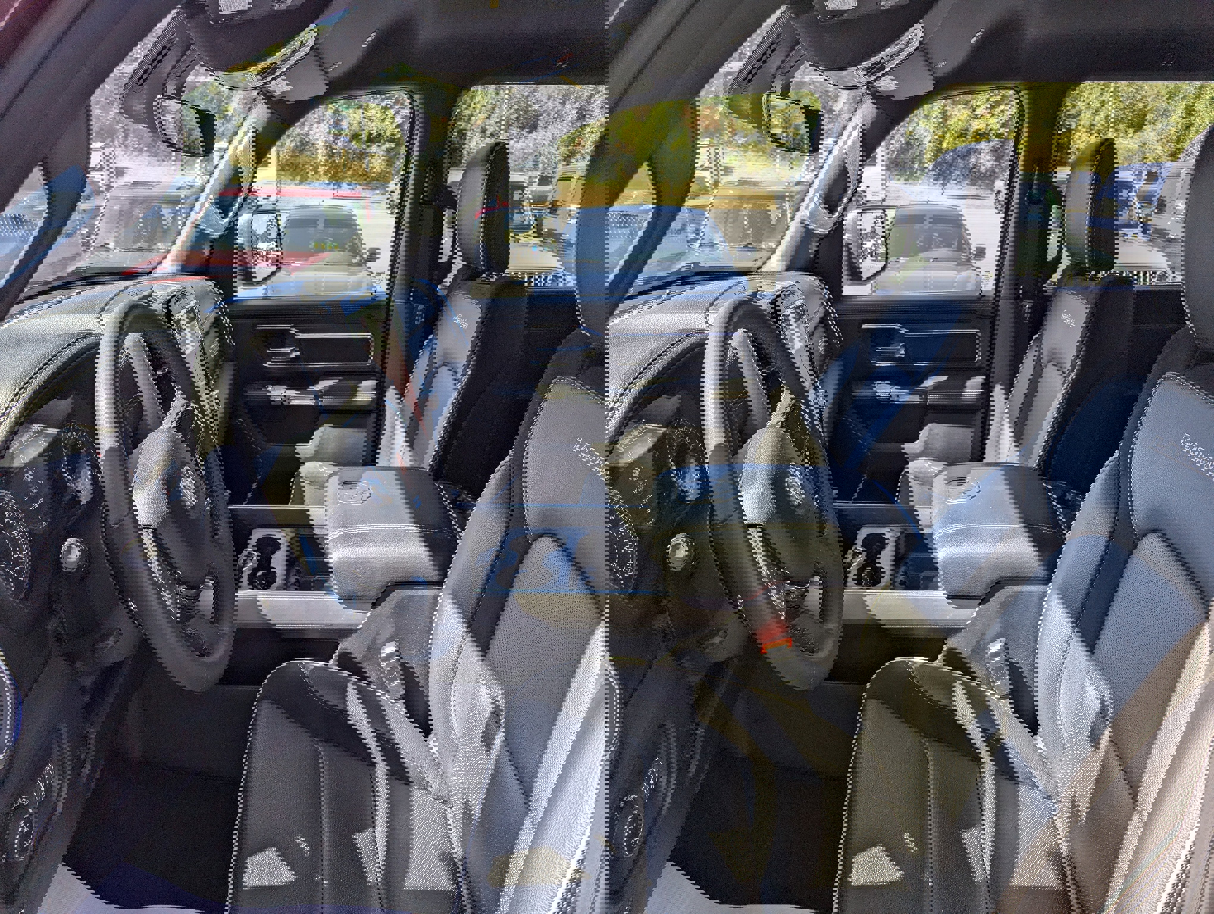 Used 2025 RAM 1500 Laramie image 14