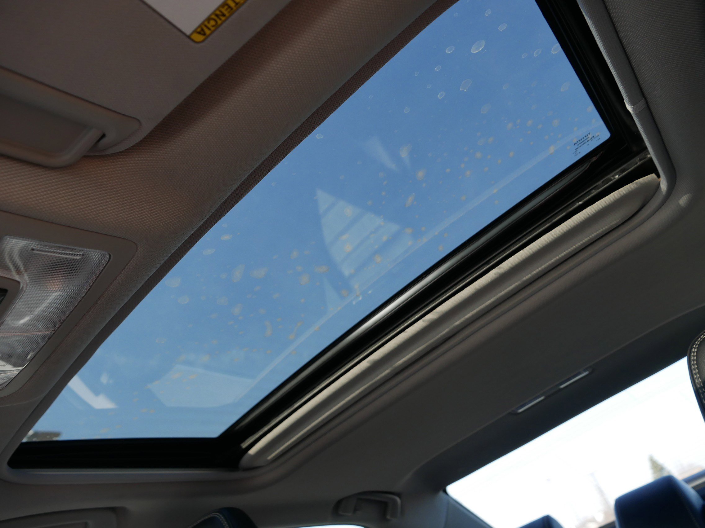 Used 2017 Toyota Camry XLE w/ Moonroof Package image 32