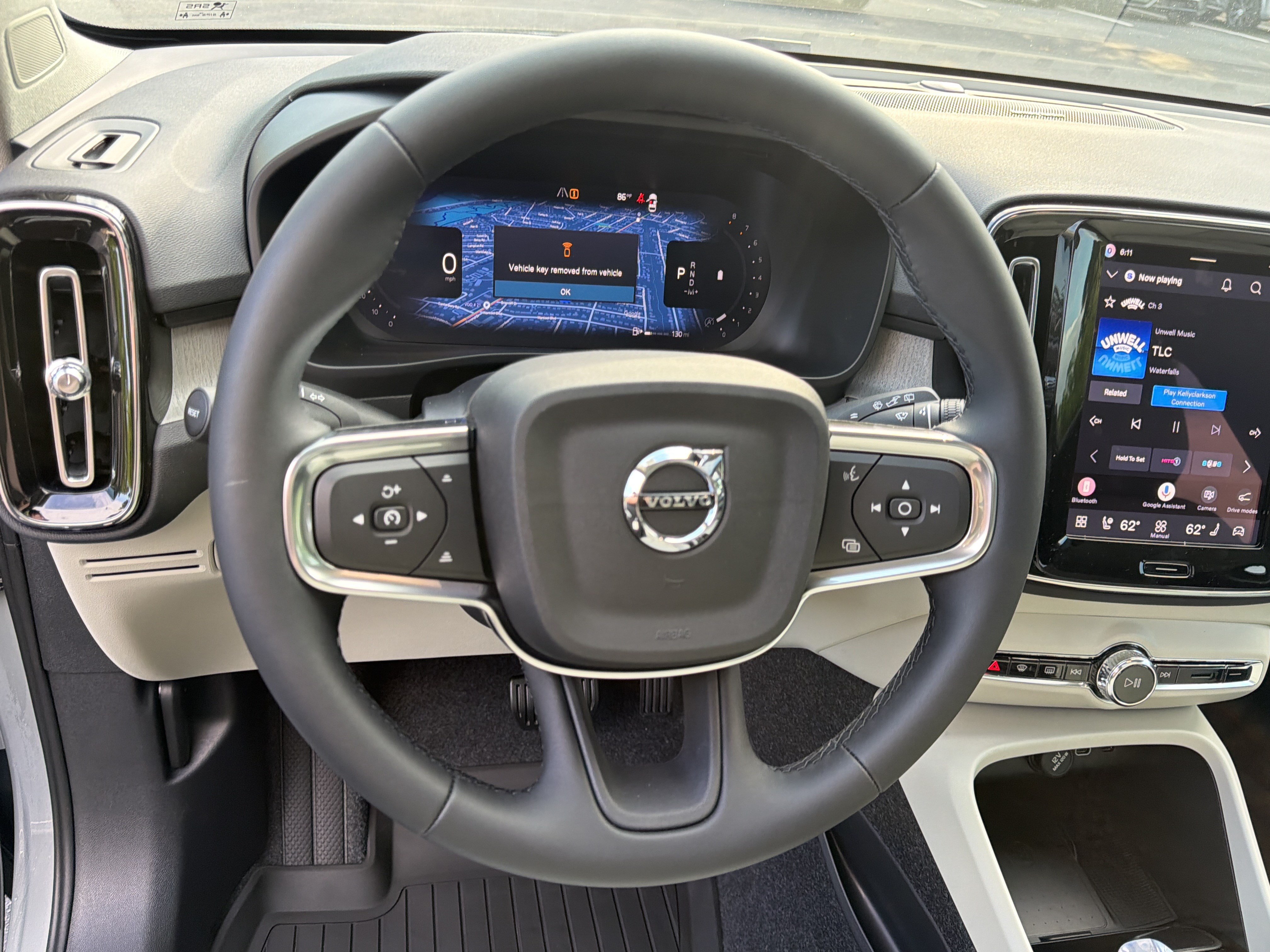New 2026 Volvo XC40 B5 Ultra w/ Protection Package Premier AWD/4WD image 19