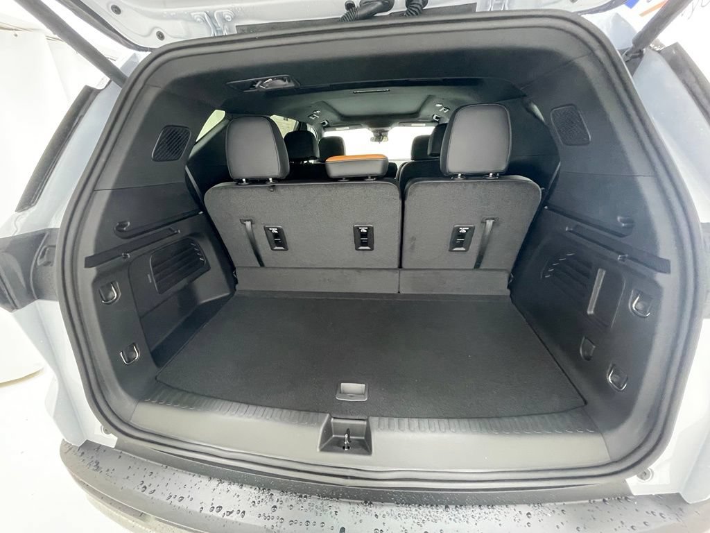 New 2027 Chevrolet Traverse Z71 AWD/4WD image 6