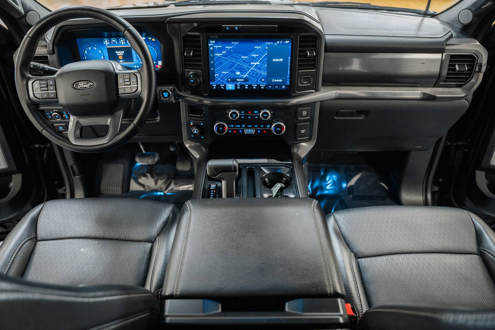 Certified 2025 Ford F150 Lariat w/ Equipment Group 502A High image 28