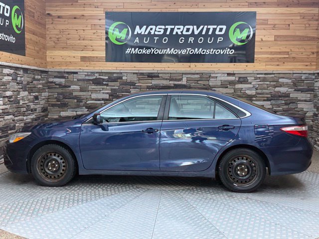 Used 2016 Toyota Camry XLE w/ Moonroof Package FWD image 10