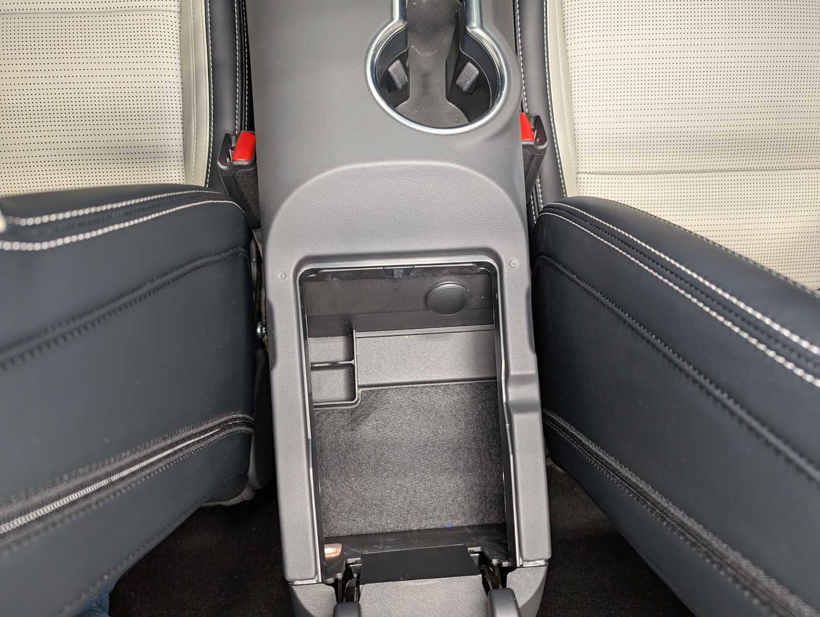 Used 2024 Ford Mustang GT Premium image 25