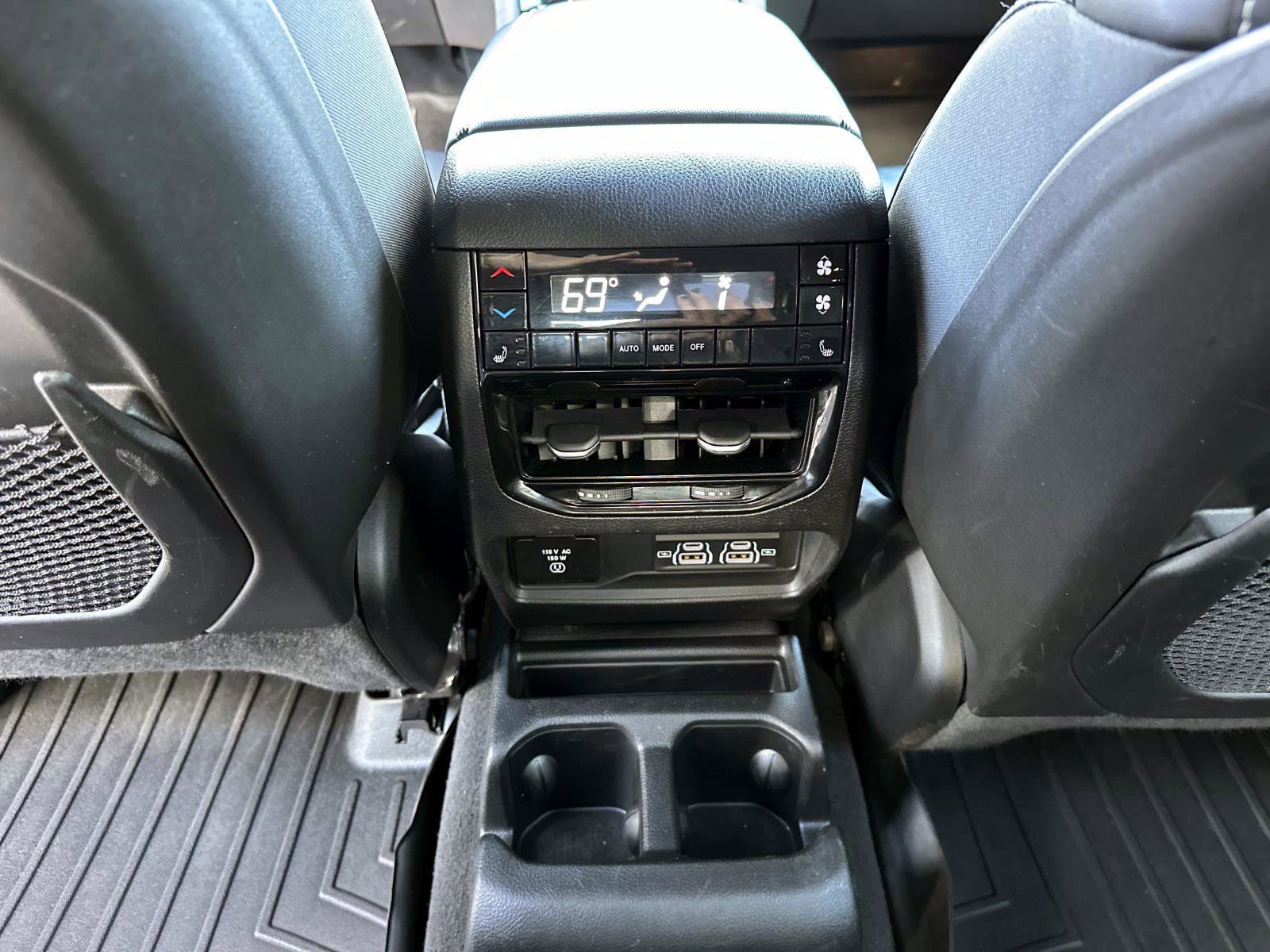 Used 2022 Jeep Grand Cherokee L Limited image 17