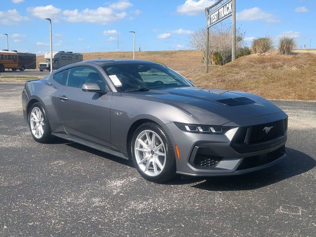 Used 2024 Ford Mustang GT Premium image 2