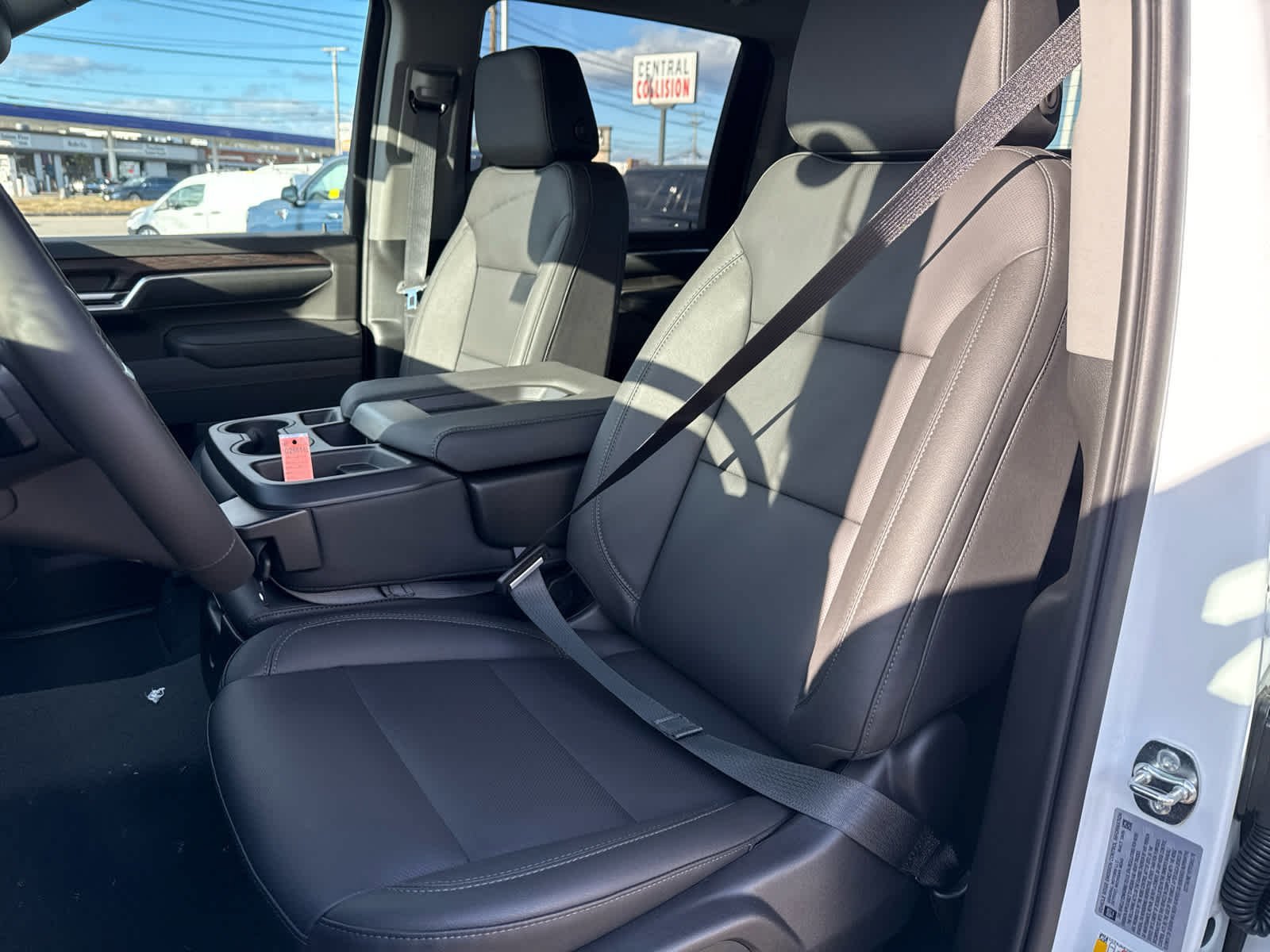 New 2026 GMC Sierra 2500 SLT image 17