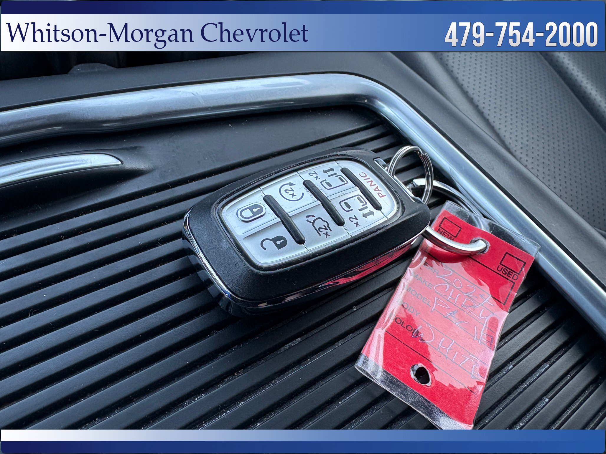 Used 2023 Chrysler Pacifica Touring-L FWD image 22