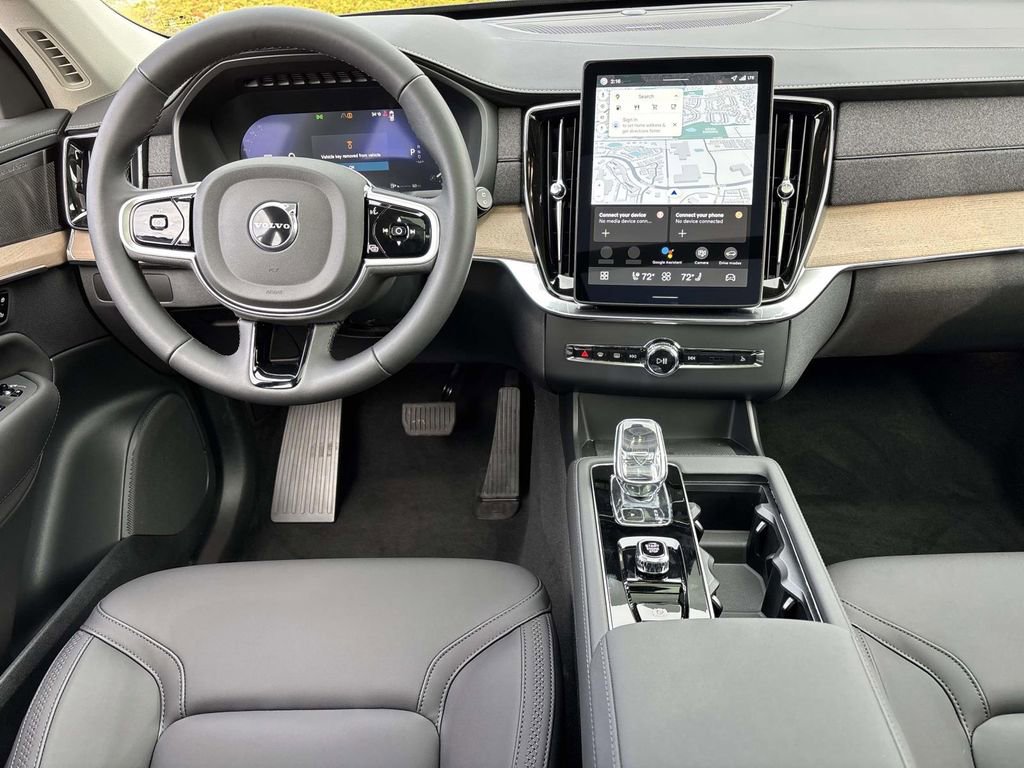 New 2026 Volvo XC90 B6 Plus w/ Protection Package Premier image 28