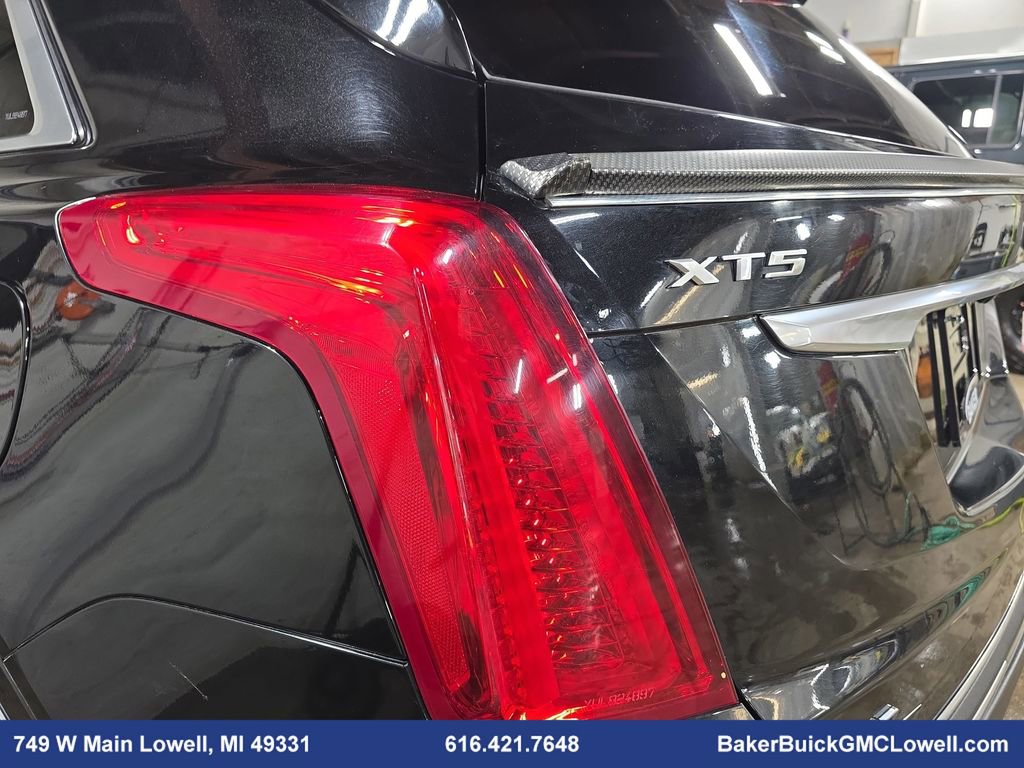 Used 2019 Cadillac XT5 Luxury image 35