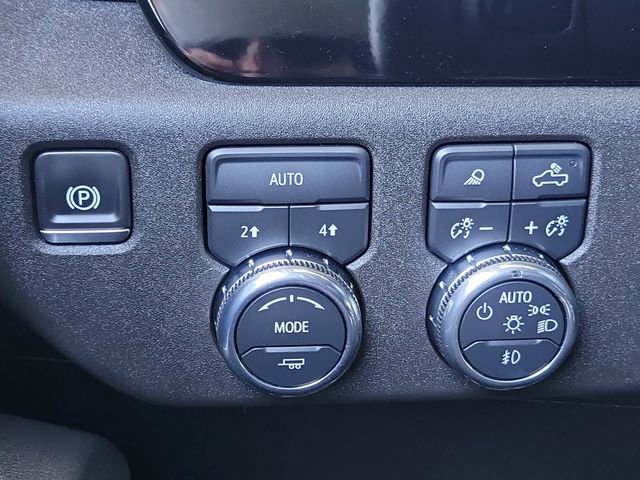 Used 2025 GMC Sierra 1500 SLT AWD/4WD image 18