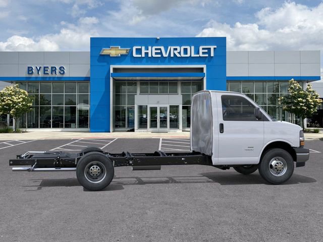 New 2025 Chevrolet Express 3500 w/ Power Convenience Package image 6