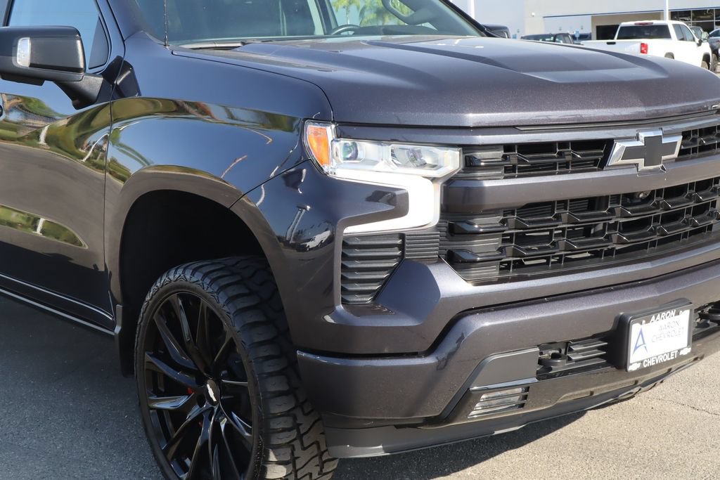 Used 2023 Chevrolet Silverado 1500 RST w/ Convenience Package II RWD image 9