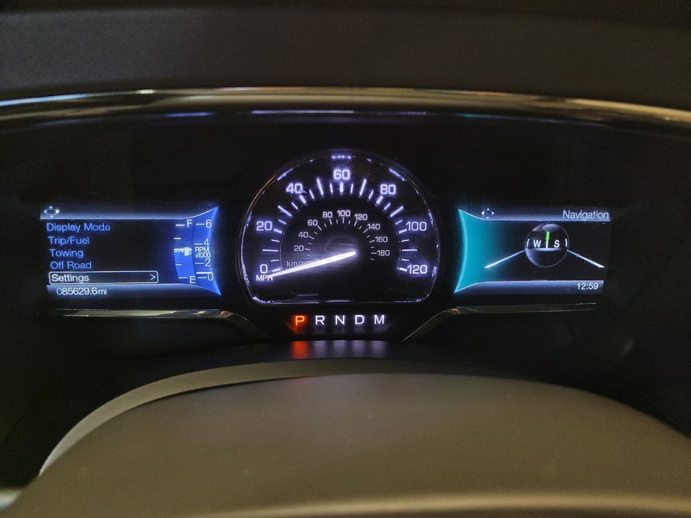 Used 2016 Lincoln Navigator Reserve AWD/4WD image 23