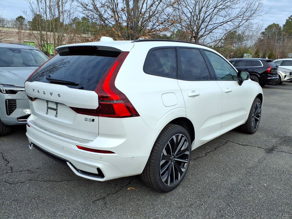 New 2026 Volvo XC60 B5 Ultra w/ Protection Package Premier AWD/4WD image 3