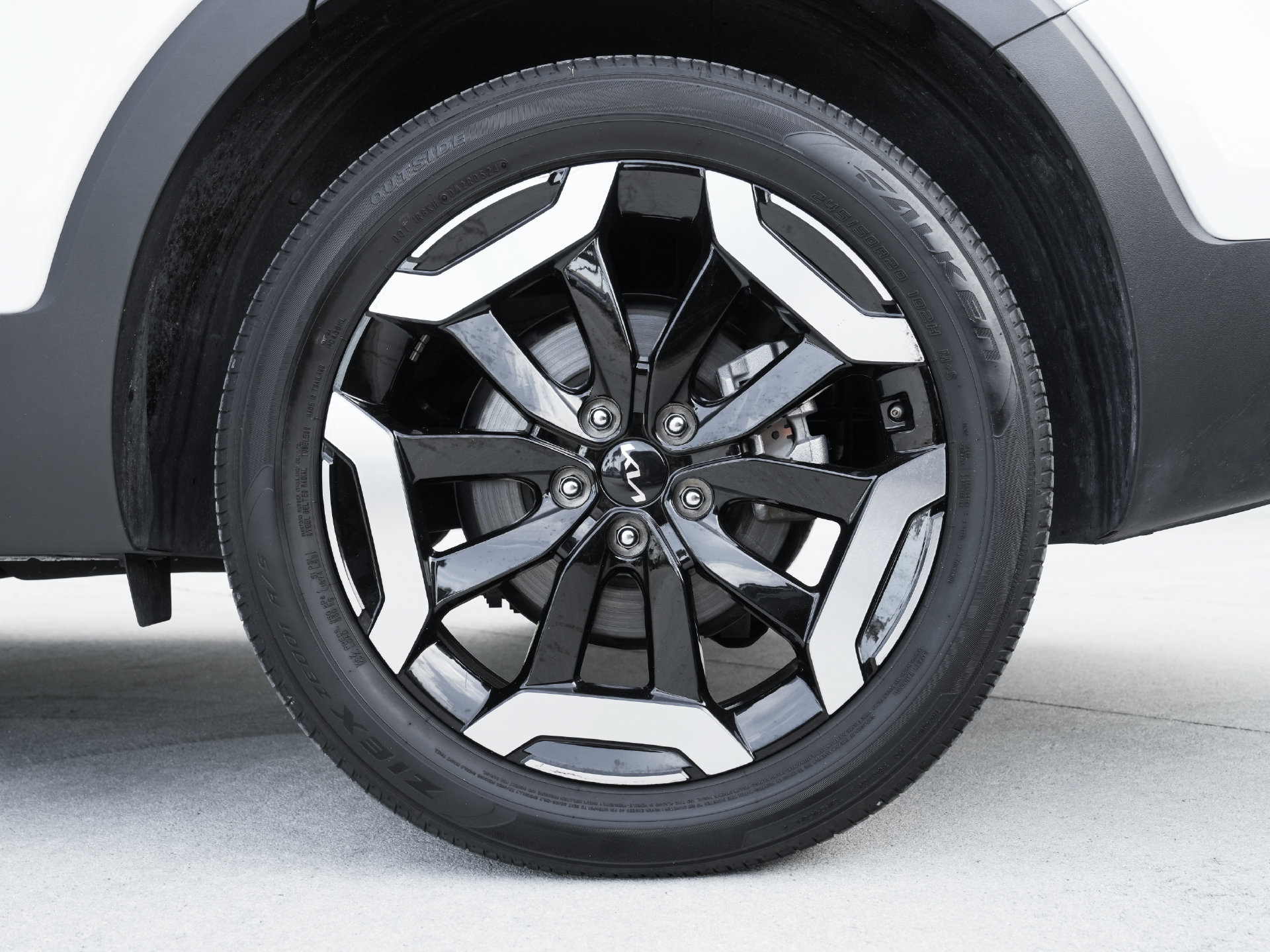 Used 2025 Kia Telluride S FWD image 29