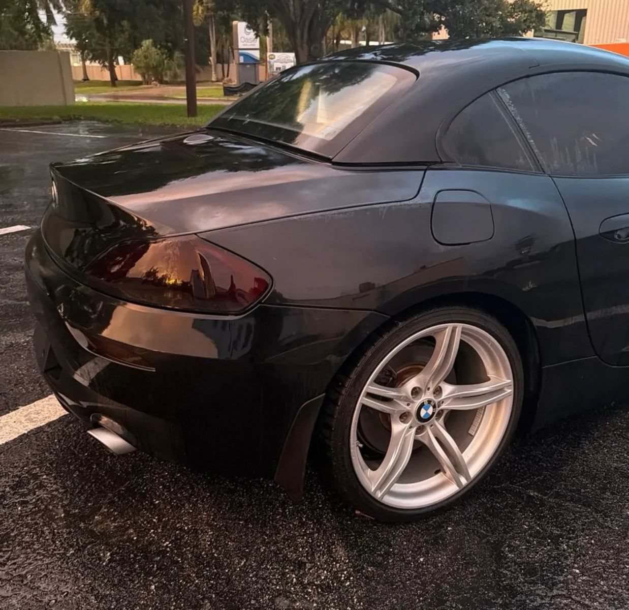 Used 2012 BMW Z4 sDrive35is RWD image 2