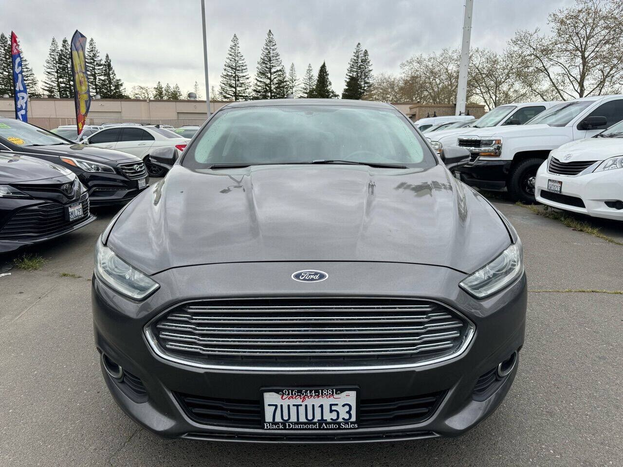 Used 2014 Ford Fusion SE w/ Equipment Group 202A FWD image 6