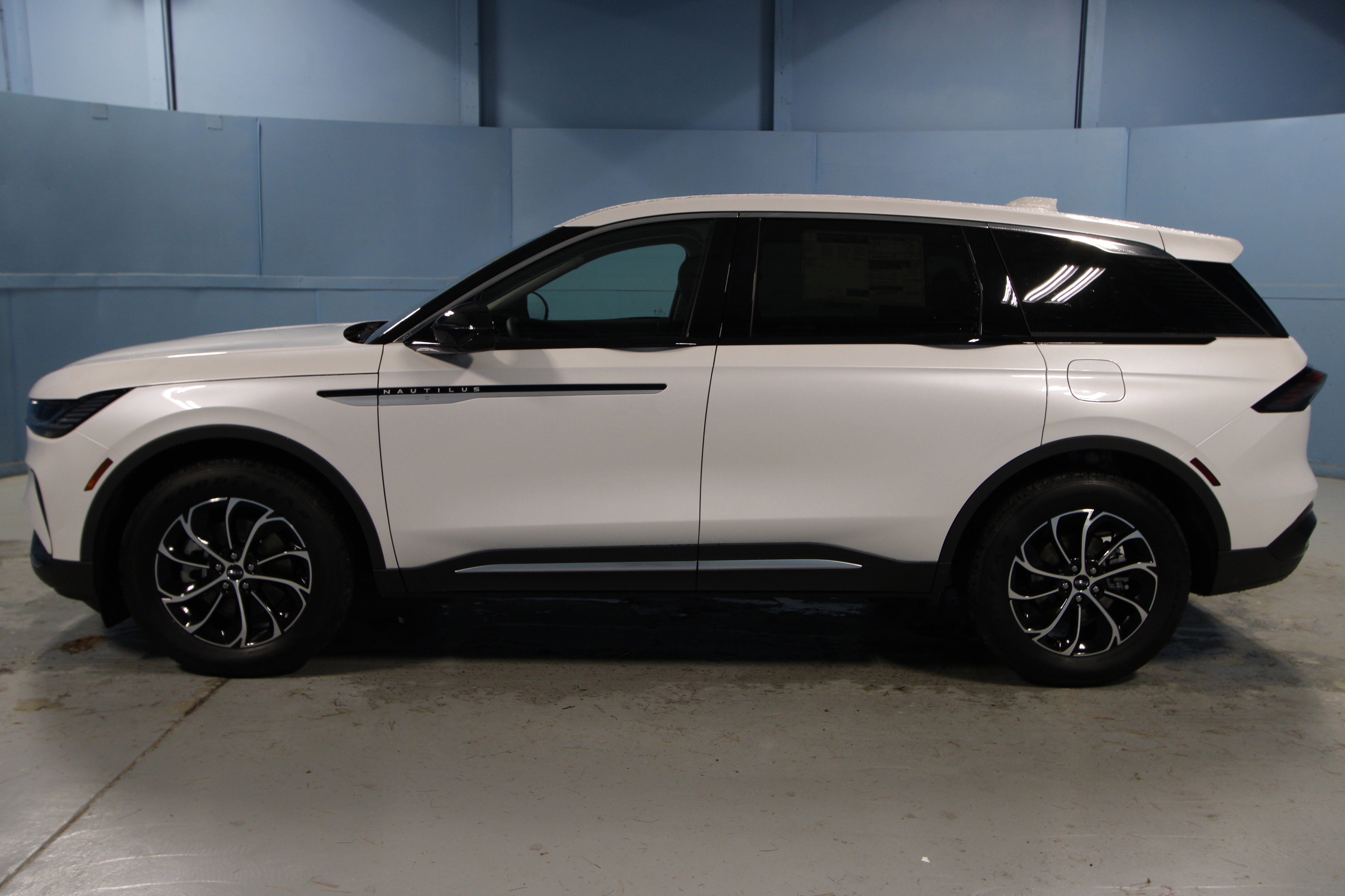 New 2026 Lincoln Nautilus Premier image 32