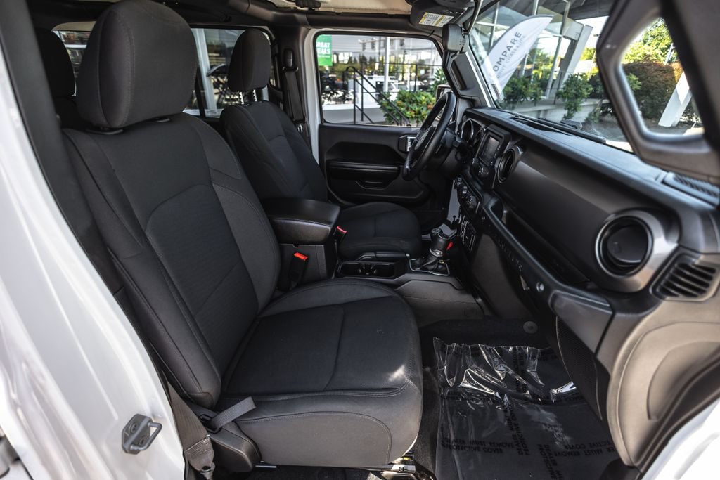 Used 2019 Jeep Wrangler Unlimited Sport S AWD/4WD image 23