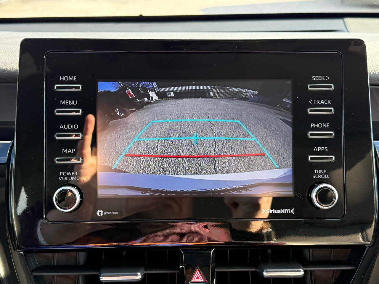 Used 2024 Toyota Camry SE image 29