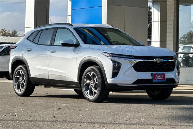 New 2026 Chevrolet Trax LT w/ Driver Confidence Package video 2