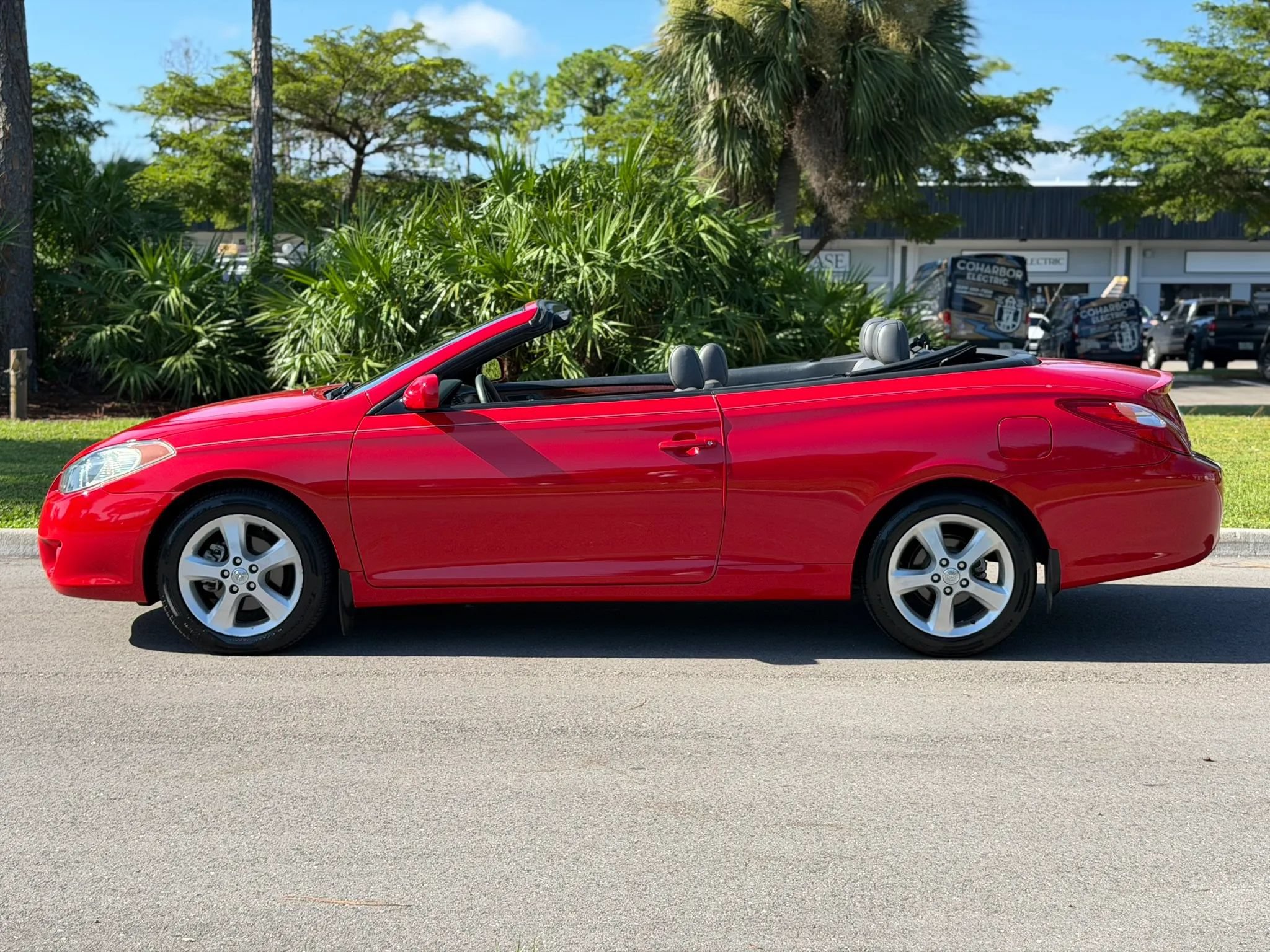 Used 2006 Toyota Solara SLE FWD image 5