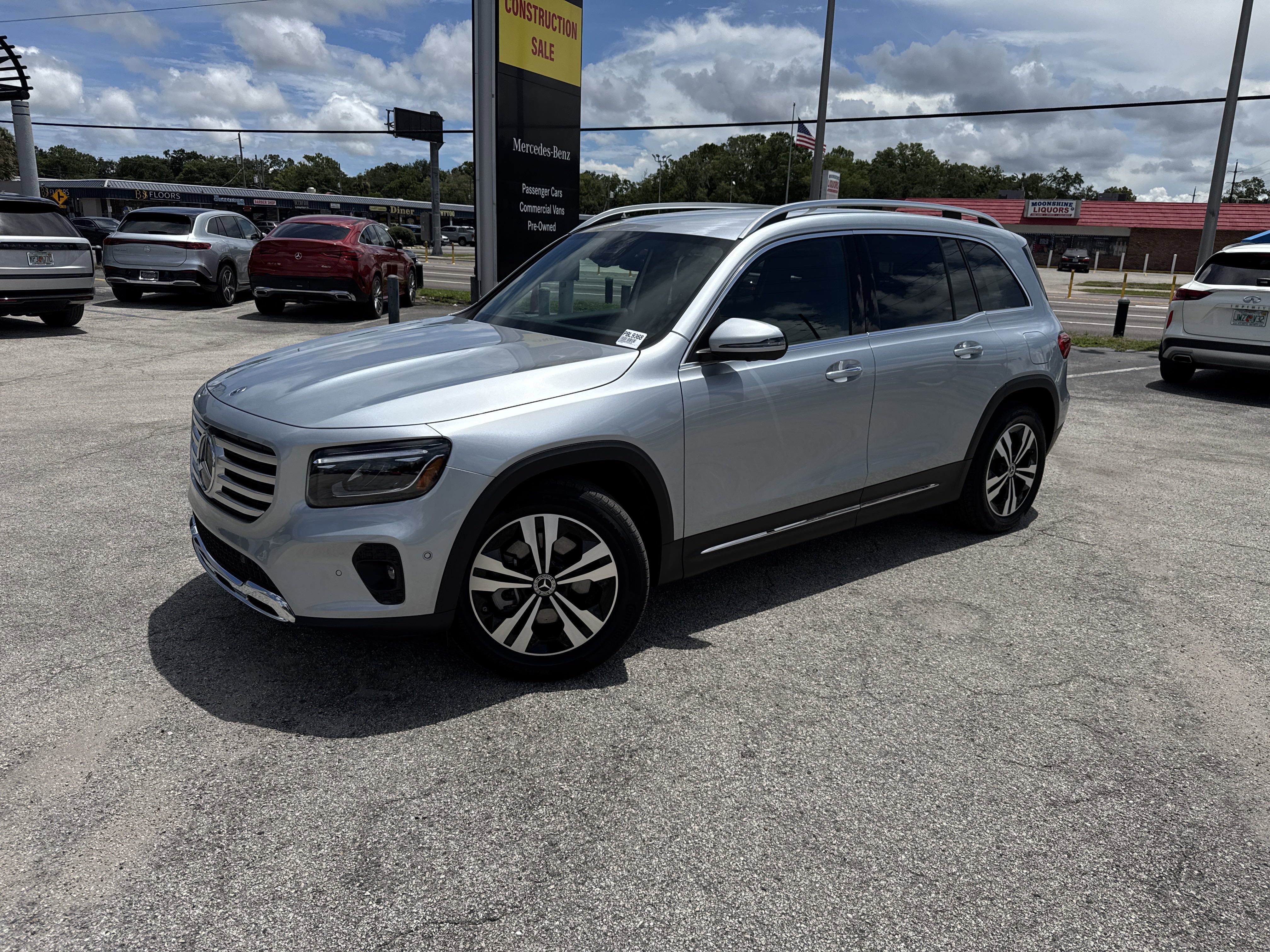 Certified 2025 Mercedes-Benz GLB 250 image 1