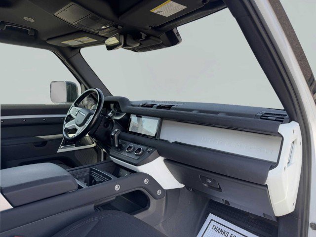 Used 2021 Land Rover Defender 90 image 43