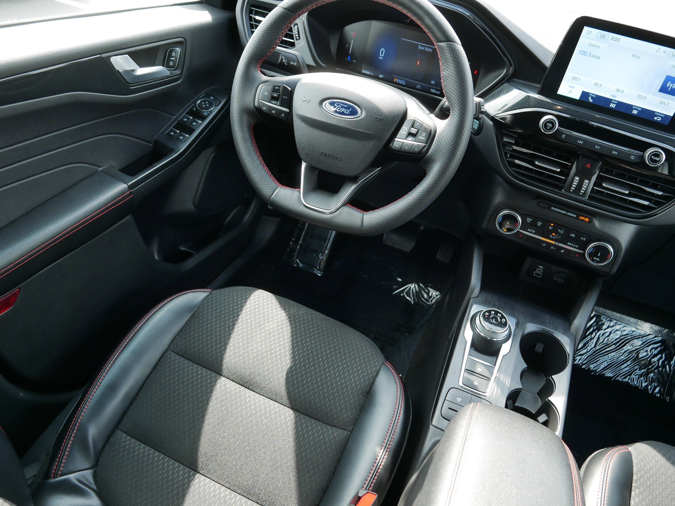 Used 2025 Ford Escape ST-Line Select image 9