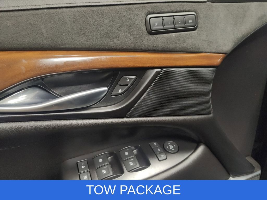 Used 2020 Cadillac Escalade Premium Luxury w/ Escalade Sport Edition image 24