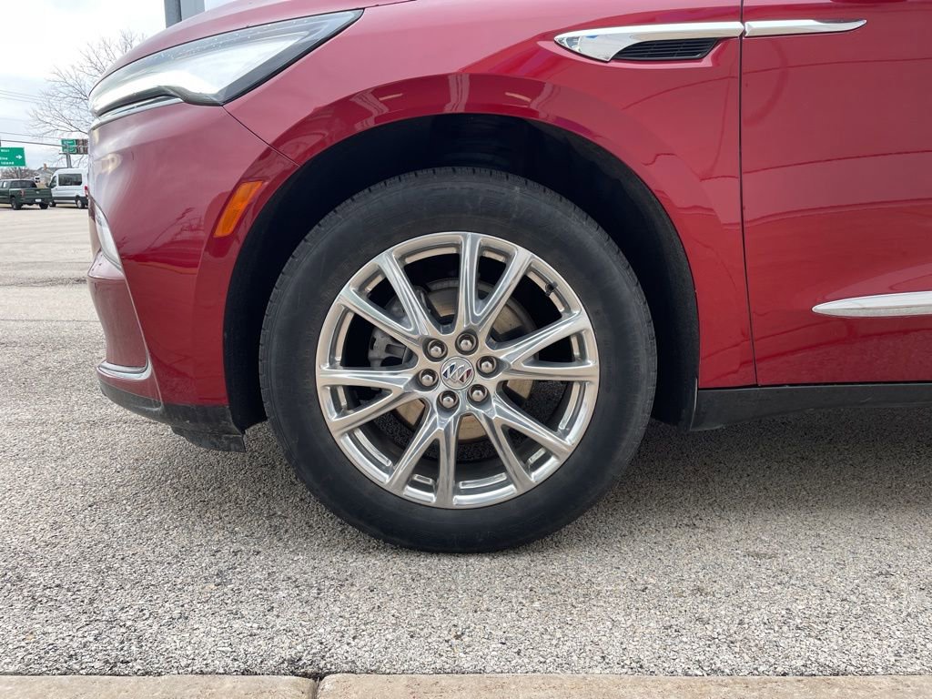 Used 2024 Buick Enclave Premium w/ Experience Buick Package image 18