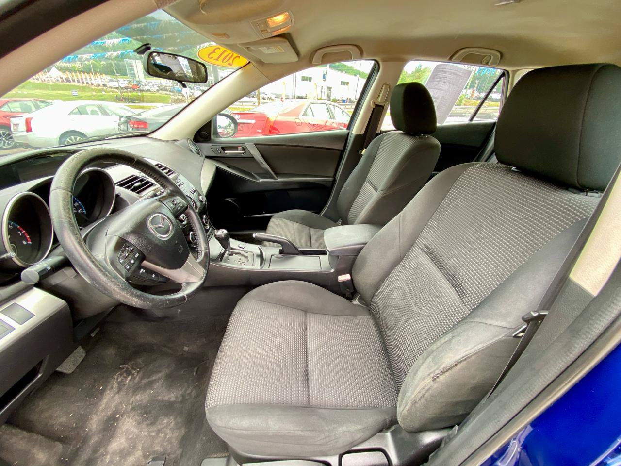 Used 2013 MAZDA MAZDA3 i Touring FWD image 11