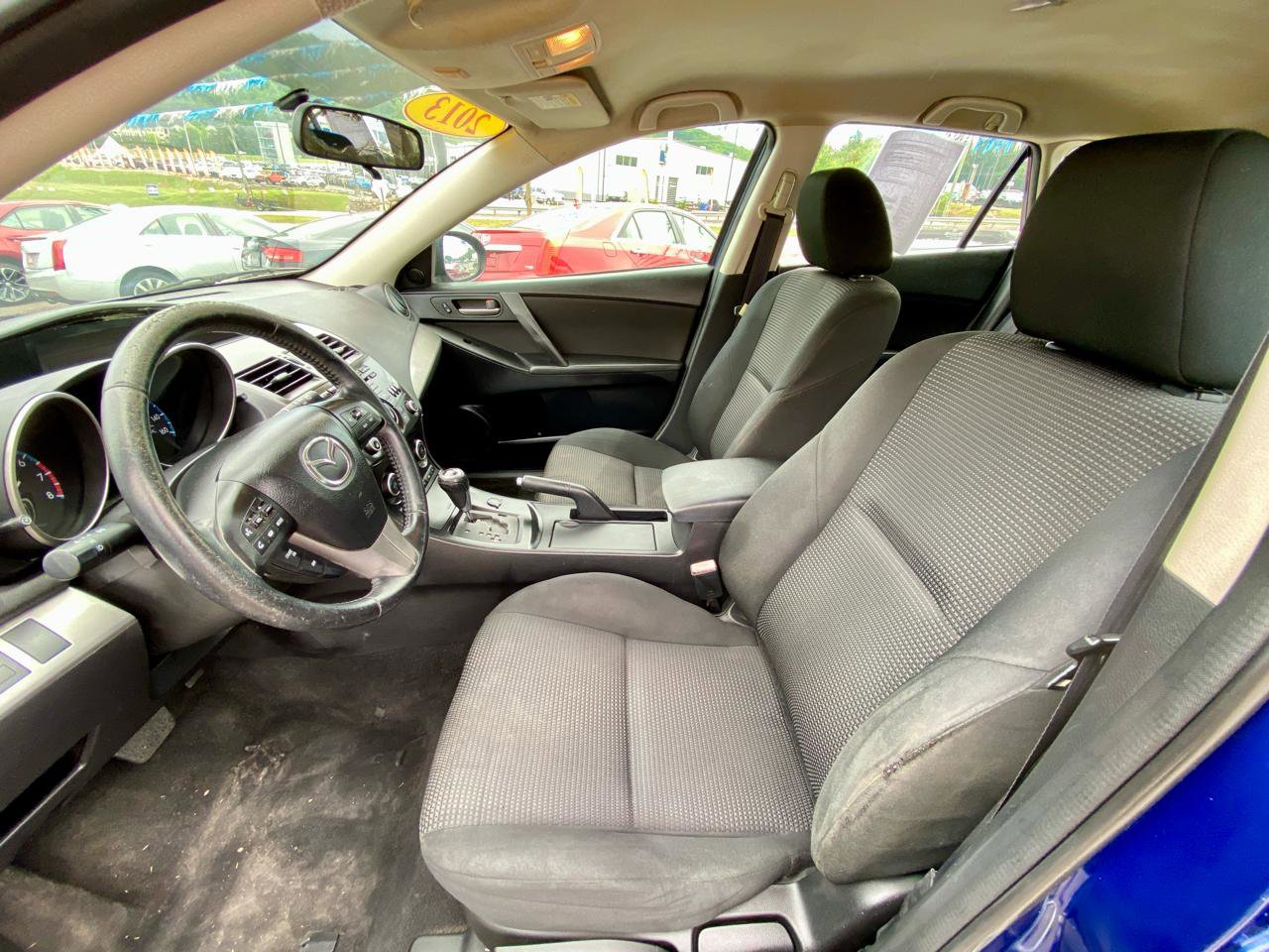 Used 2013 MAZDA MAZDA3 i Touring FWD image 11