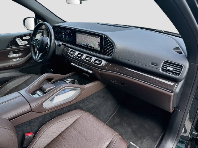 Used 2022 Mercedes-Benz GLS 580 4MATIC image 32