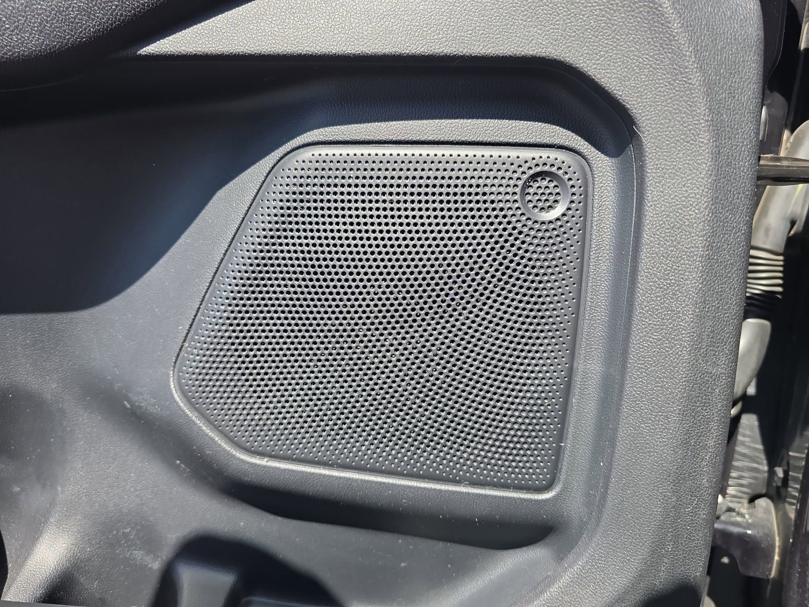 Used 2020 Ford Escape SE FWD image 15