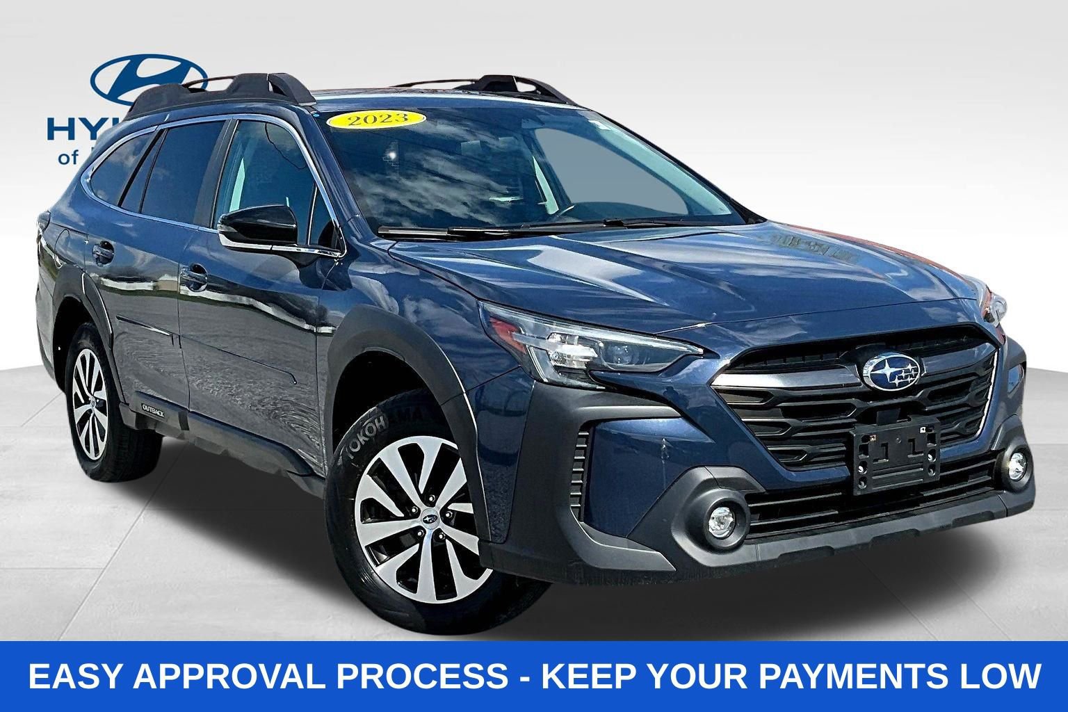 Used 2023 Subaru Outback Premium image 3