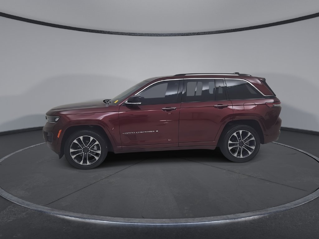 Certified 2023 Jeep Grand Cherokee Overland w/ Adv Protech Group III AWD/4WD image 11