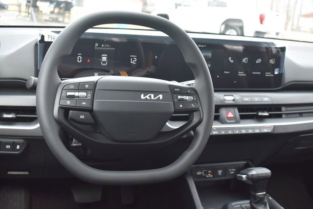 New 2026 Kia K4 LXS image 17