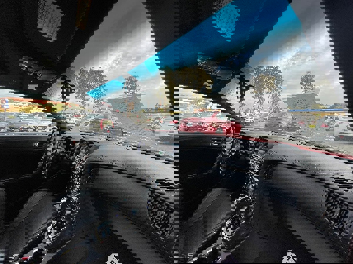 Used 2013 Hyundai Genesis 3.8 image 12