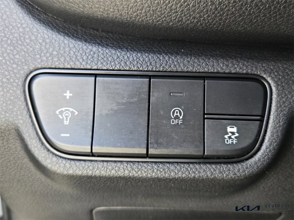 Certified 2024 Kia Seltos S image 32