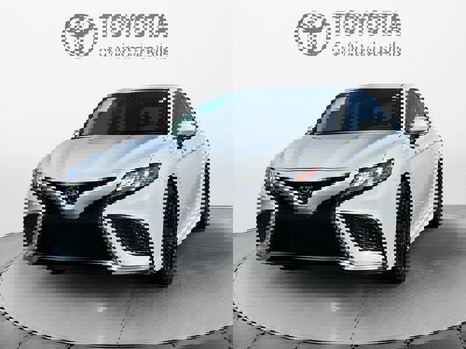 Used 2024 Toyota Camry XSE image 1