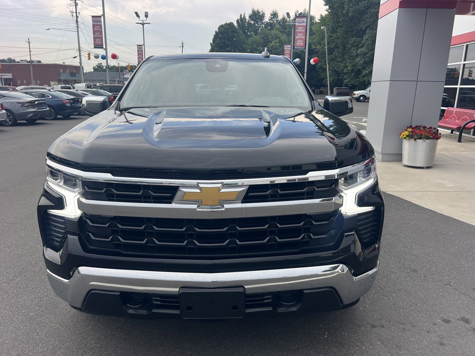 Used 2024 Chevrolet Silverado 1500 LT w/ Protection Package image 3